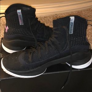 Under Armour Curry 4s